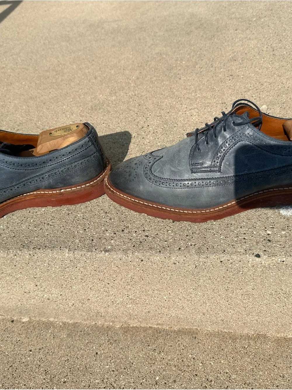 Allen Edmonds stylish wingtip